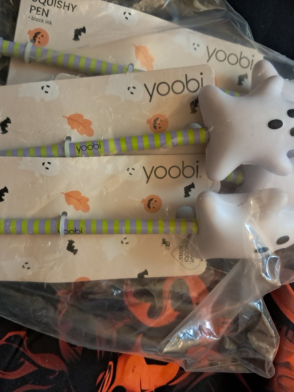 Yoobi Ghost Squishy Pen in White with Green and Gray Stripes